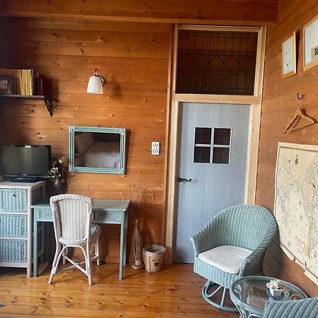 Carrefour Guesthouse カルフール ゲストハウス Toyama Station Eksteriør billede