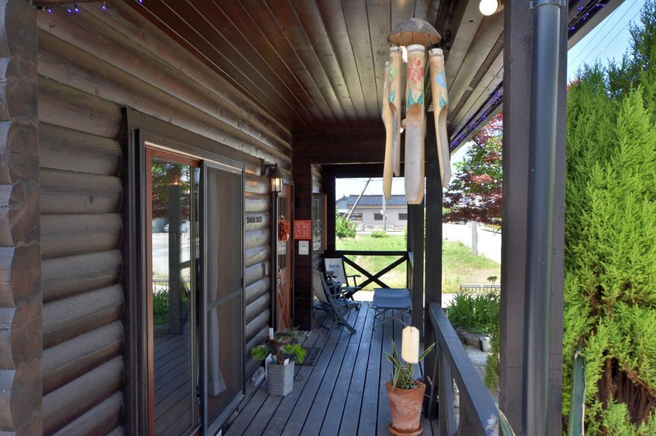 Carrefour Guesthouse カルフール ゲストハウス Toyama Station Eksteriør billede