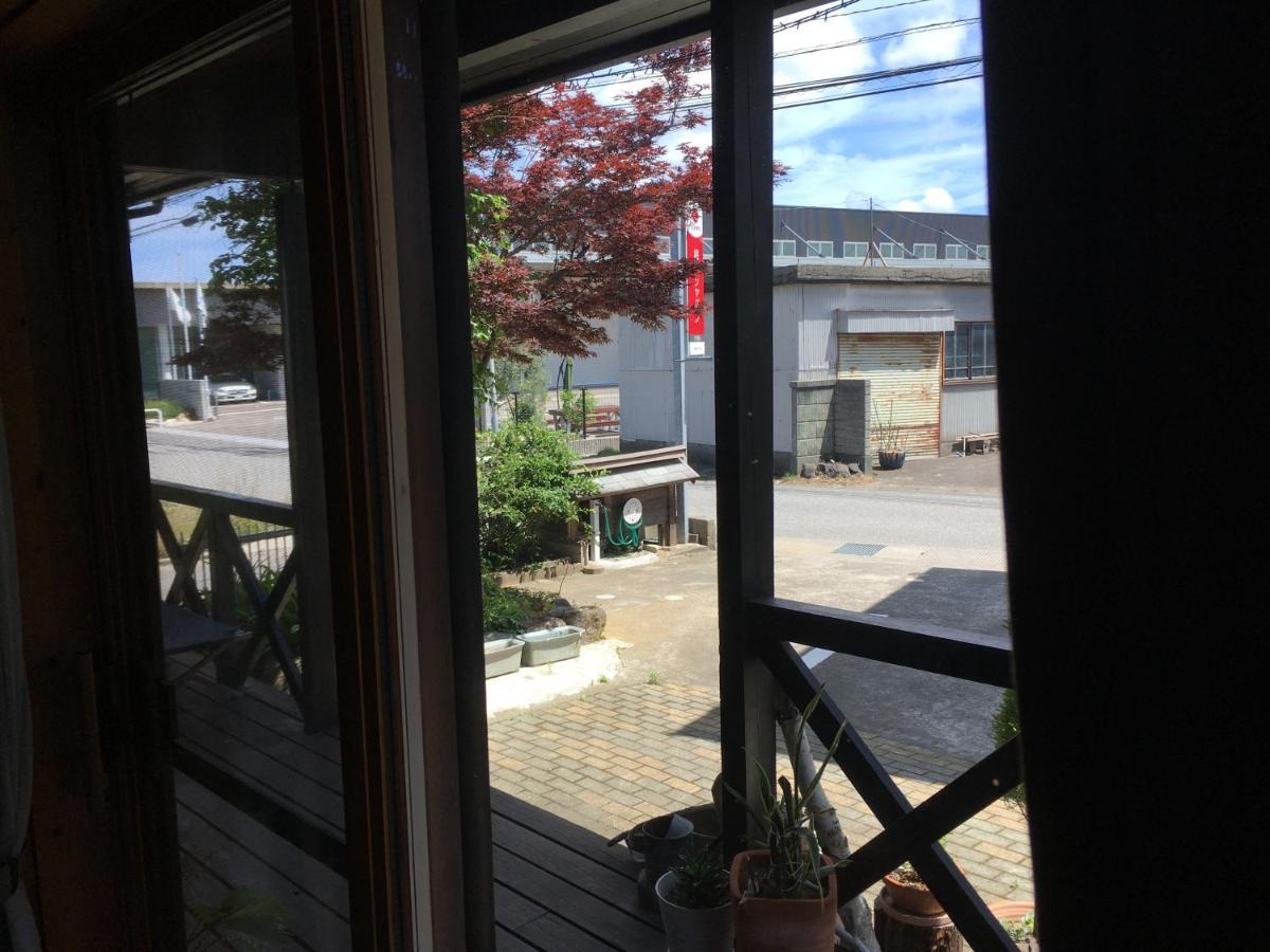 Carrefour Guesthouse カルフール ゲストハウス Toyama Station Eksteriør billede